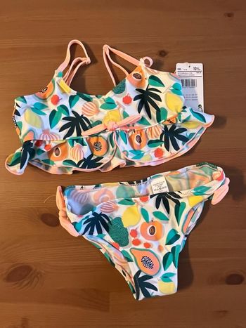 NEUF (non porté) 🏷🩷🩷🩷 superbe maillot de bain 2 pièces 10 ans fille🩷🩷🩷