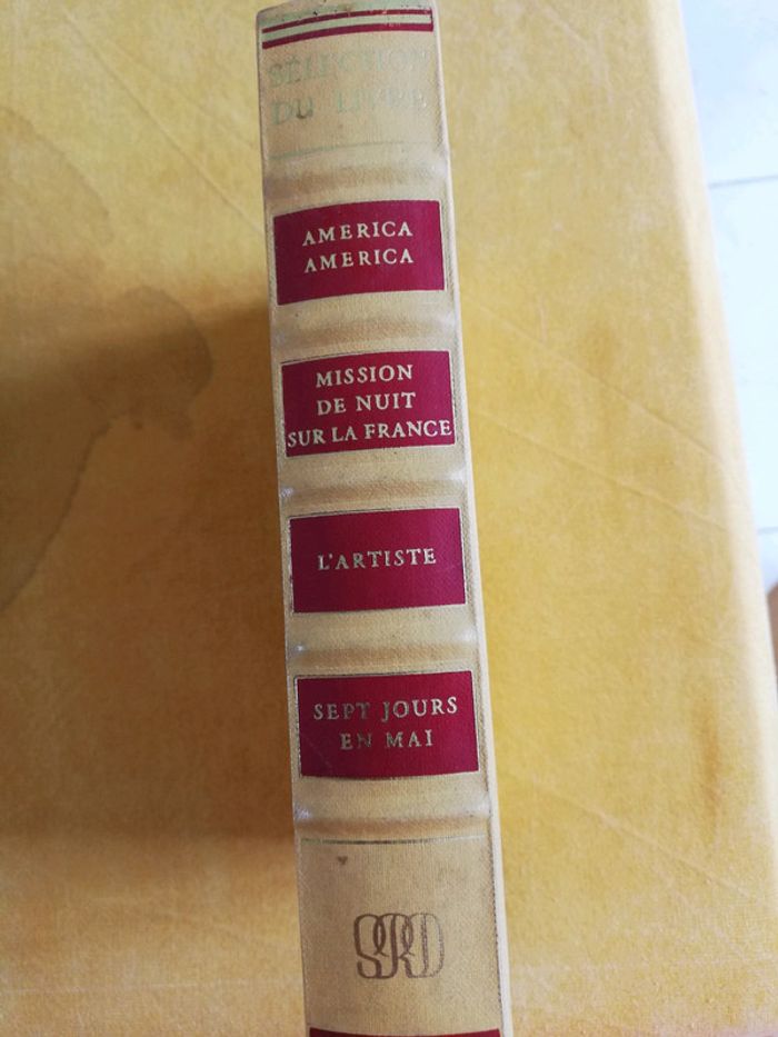 Livre Readers Digest. 4 livres condensés. Livres aventure.