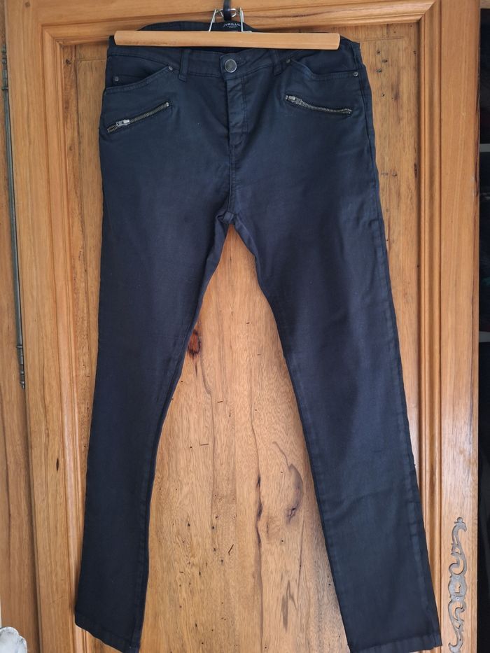 Pantalon cyrillus classique intemporel