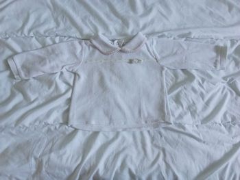 Pull blanc 6-9 mois 