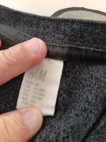 Gilet H&M taille 12/18 mois