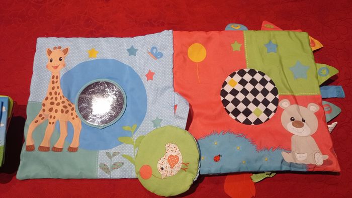 Grand livre Sophie la girafe - photo numéro 2