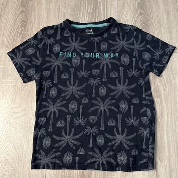 TEE shirt