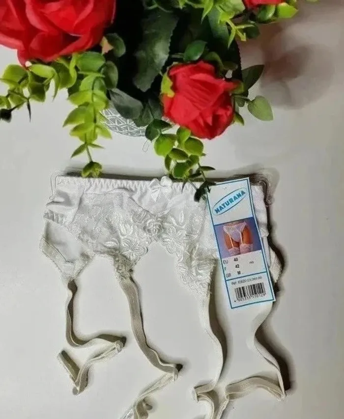 Porte-jarretelle T38,40,42 - Lingerie taille S,M,L - photo numéro 2