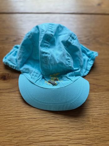 Casquette bébé bleu turquoise 🧢 Taille : 6-12 mois Très bon état