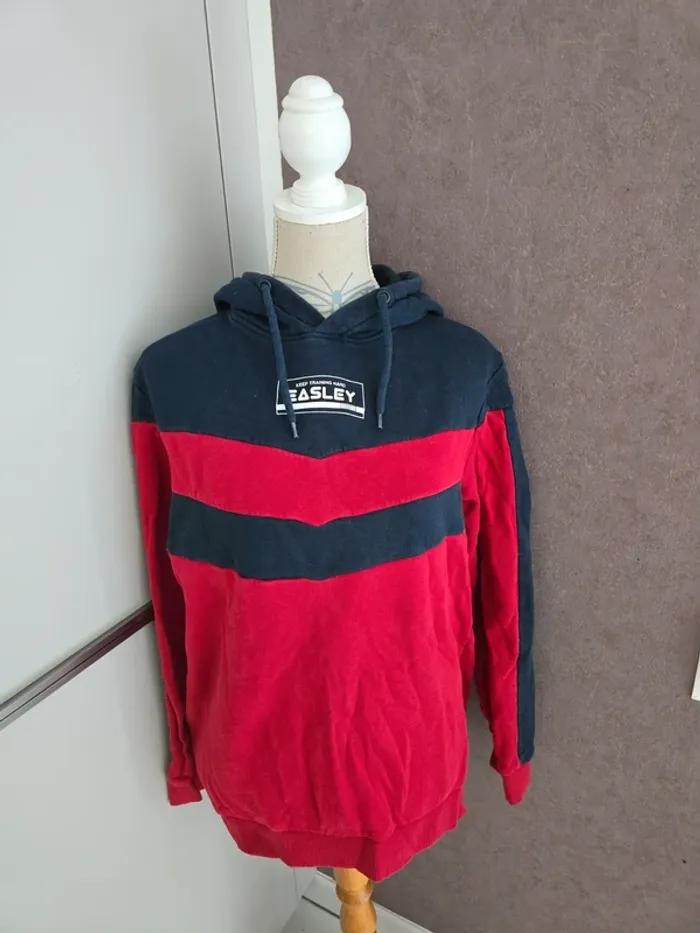 Sweat Kiabi taille M très bon état