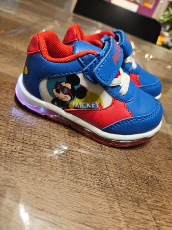 Chaussure Mickey lumière
