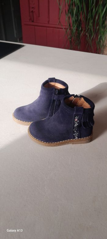 Boots T22