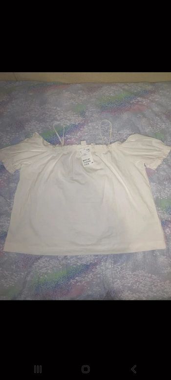 Top épaule dénudé