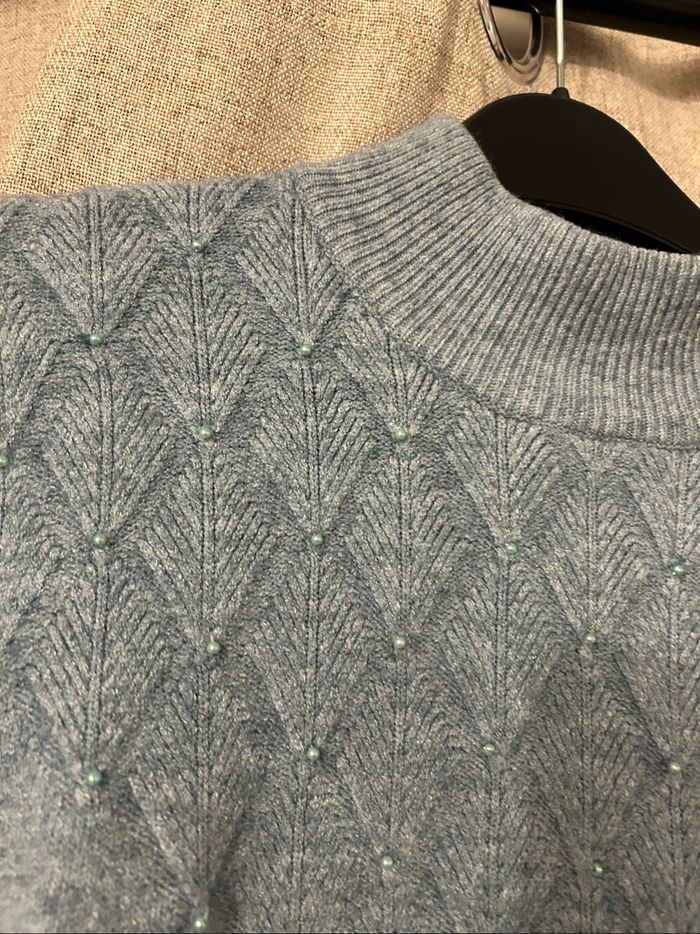 Pull avec perle - photo numéro 4