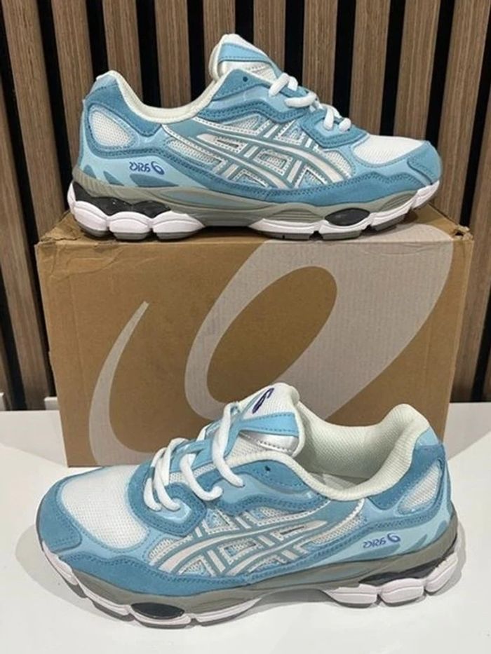 Asics GEL NYC Taille 40.5