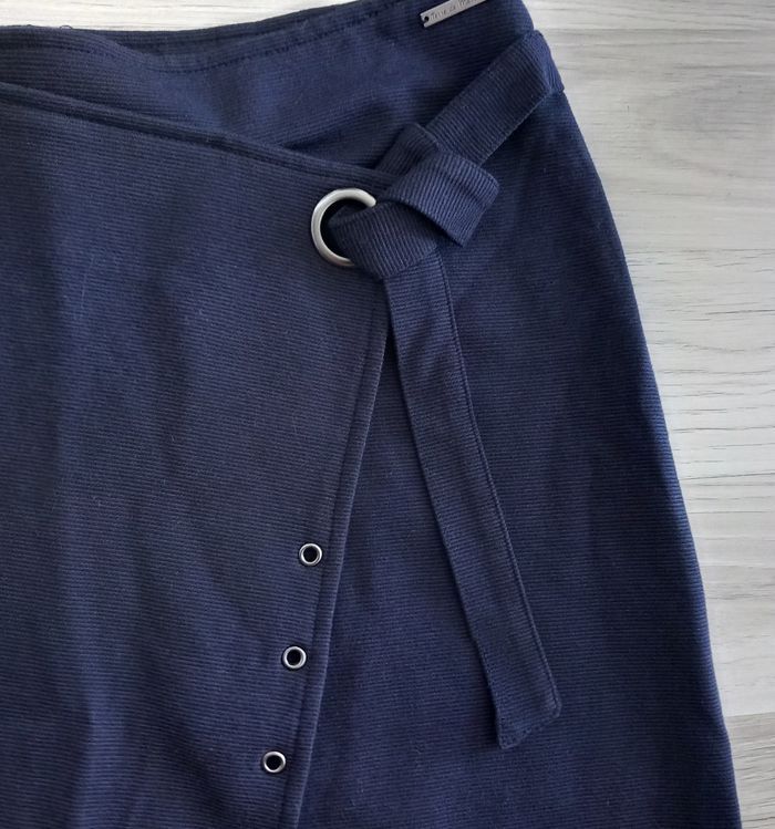 Jupe courte bleu marine Terre des marins taille 38 - photo numéro 2