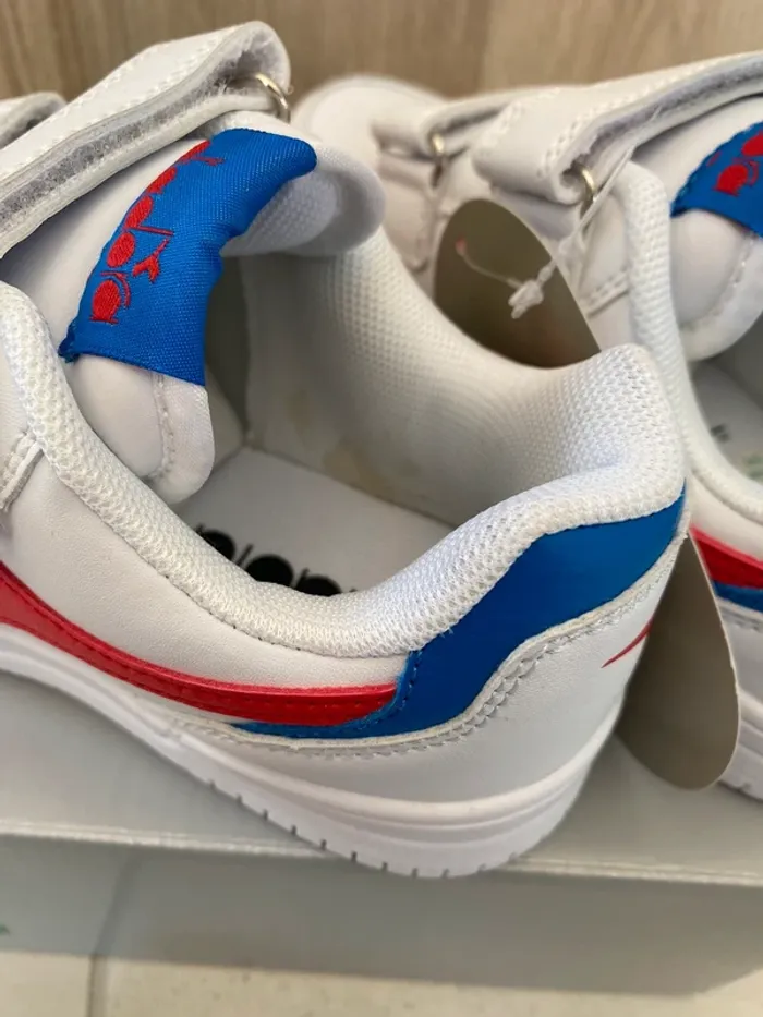 Baskets Diadora Raptor Low PS 33 neuf - photo numéro 5