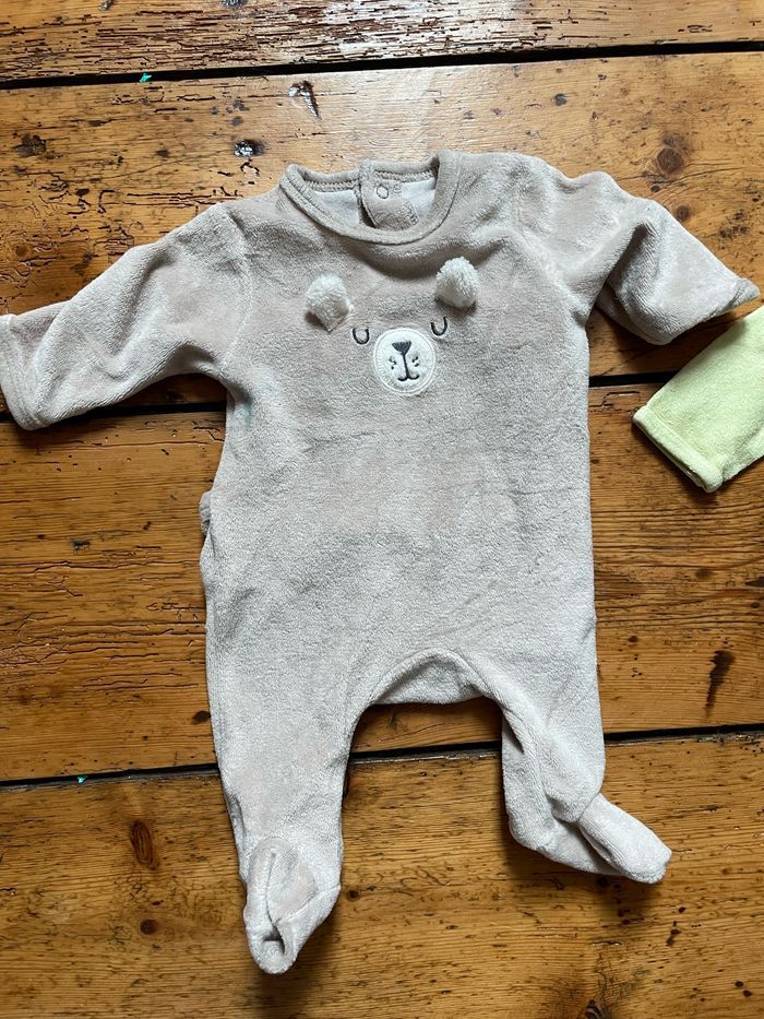 Lot Pyjama velours 1 mois - photo numéro 7