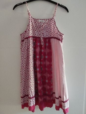 Robe fines bretelles 8 ans 126 cm très bon état