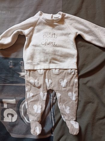 Pyjama 3 mois  absorba