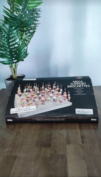 Mega support à brochettes