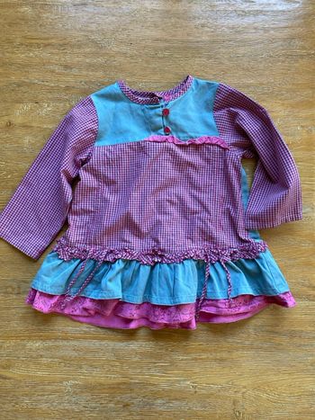 Robe grise et rose Petit Boy à imprimé carreaux et avec volants taille 12 mois 