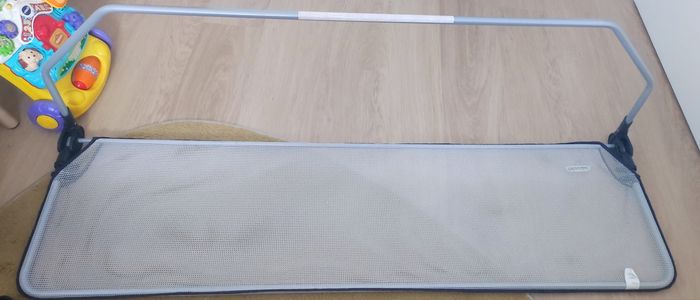 Barrière sécurité amovible lit enfant BEBECONFORT