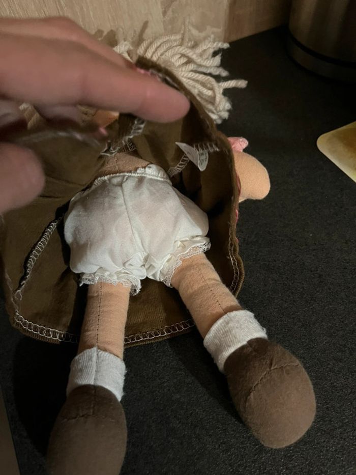 Poupée faite main - photo numéro 3