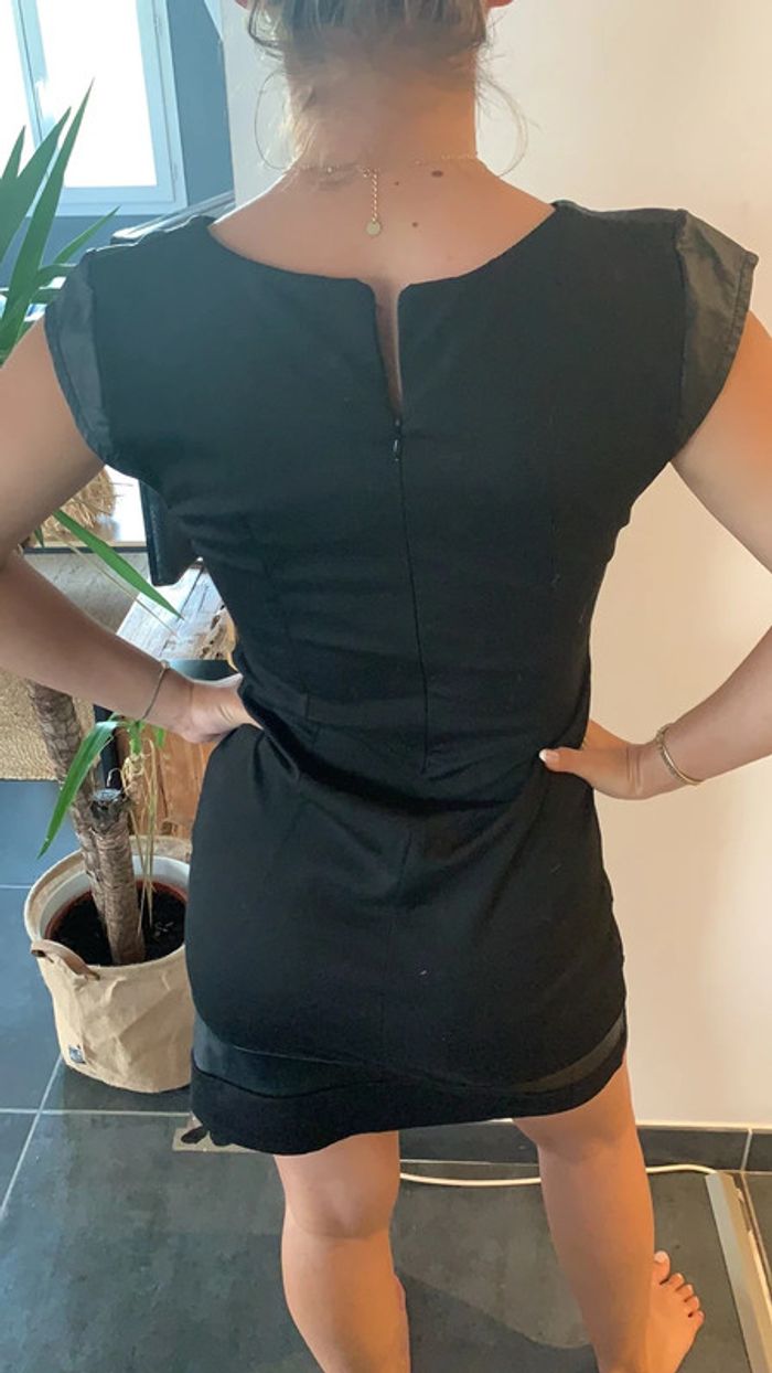 Robe courte - photo numéro 2