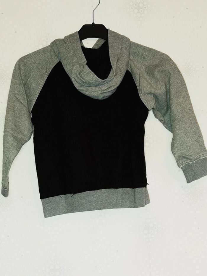 D3265 - sweat à capuche garçon 8 ans - photo numéro 2