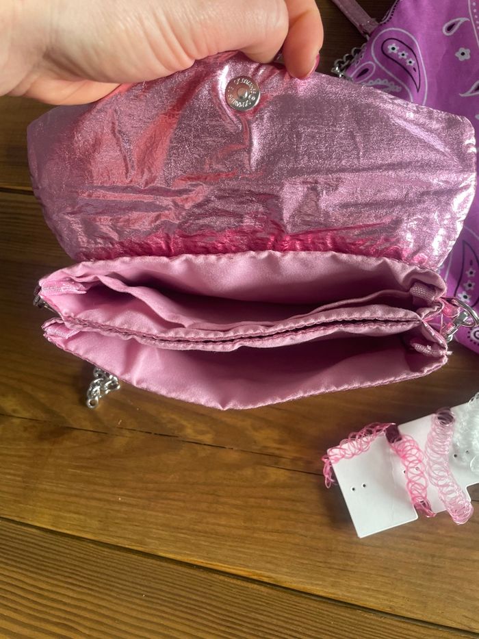 Accessoires années 2000 - photo numéro 3