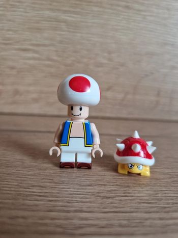 Figurine type lego Toad / Super Mario