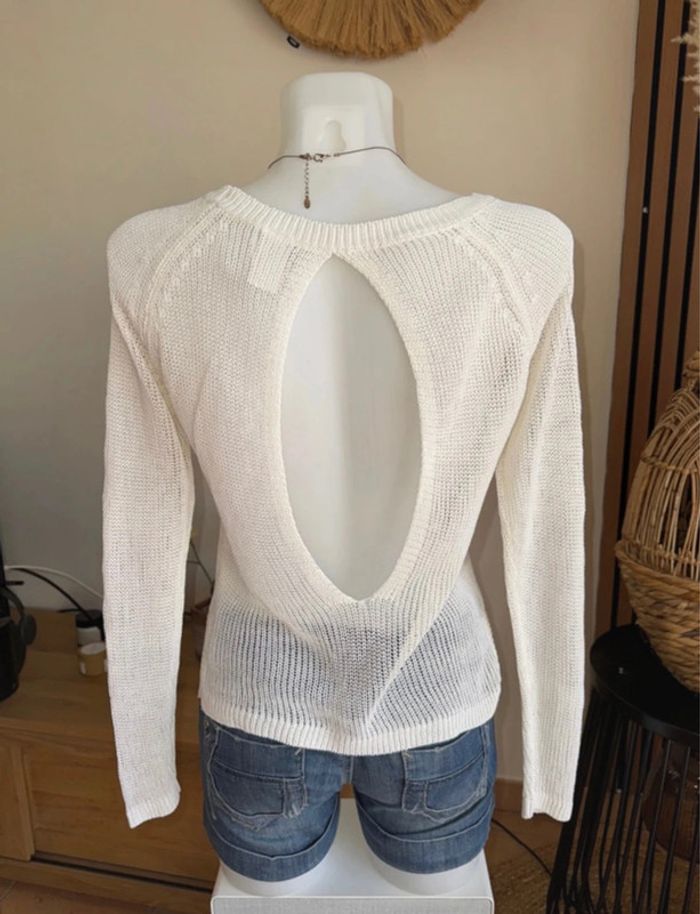 Pull blanc maille ajourée dos ouvert - photo numéro 3