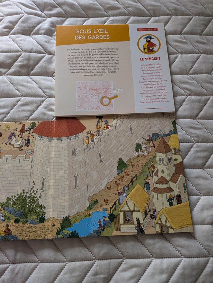 Lot de 2 livres sur les châteaux forts - photo numéro 4