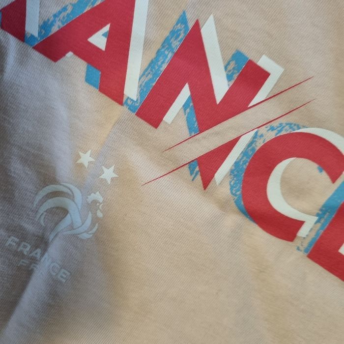 tee-shirt fille Équipe de France 2 étoiles taille 12 ans 🎁 neuf 🎁 idée kdo - photo numéro 3