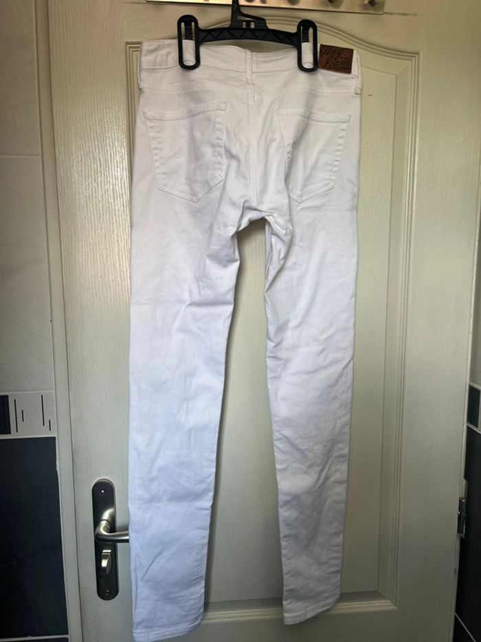 Jean troué Mango taille 36 - photo numéro 4