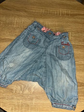 Pantalon type sarouel taille 18 mois Creeks en très bon état