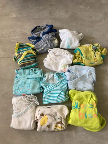 Lot 11 bodies manches longues