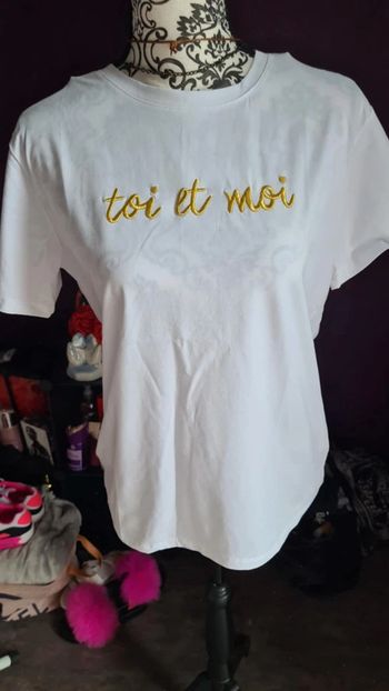 Tee-shirt brodé