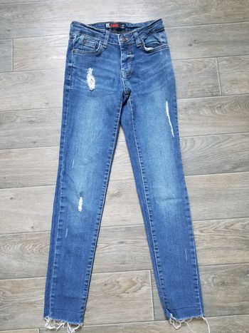 Jeans taille 32 très bon état Jennyfer