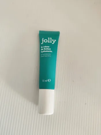 Jolly la crème de finition hydratante 15 ml  date 05/2025