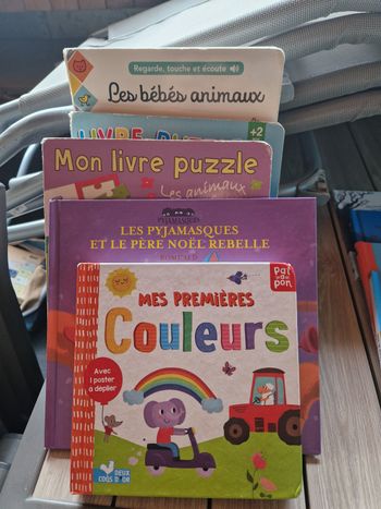 Lot de livres pour enfant.
