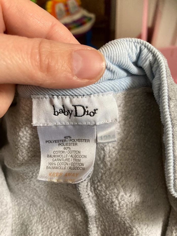 Combinaison baby Dior taille12mois - photo numéro 2
