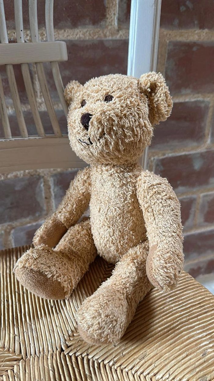 Ours en peluche traditionnel