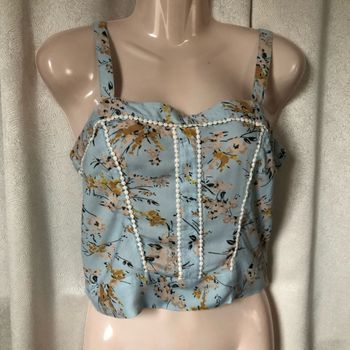 Trop joli crop top fleuri en parfait état 36 Atmosphere