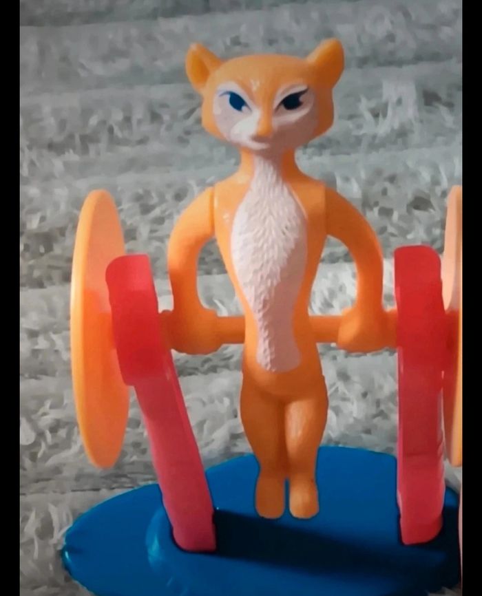 figurine gia Madagascar macdonald 2012 - photo numéro 3