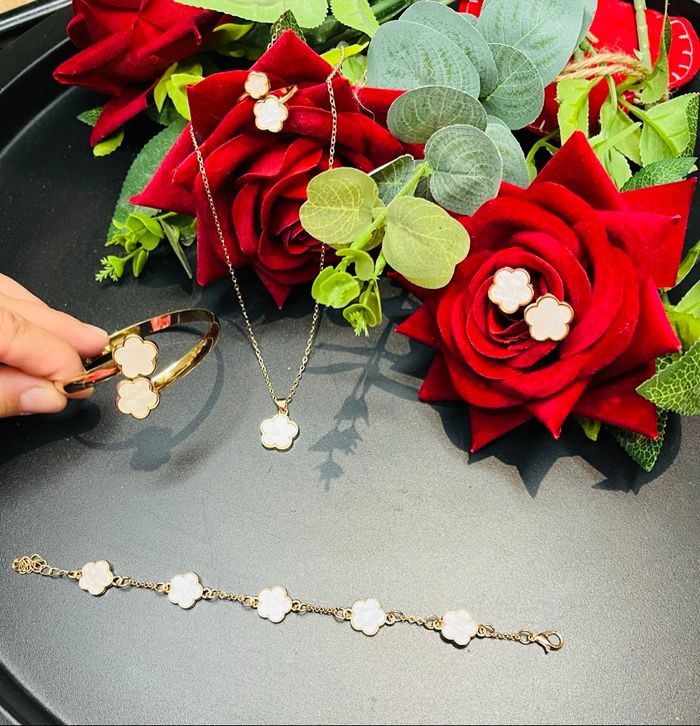 Parure trèfle - photo numéro 2