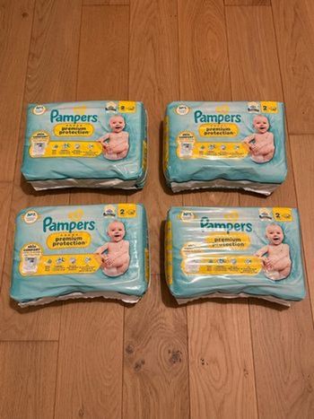 Lot de 4 paquets couches Pampers Premium Protection - Taille 2
