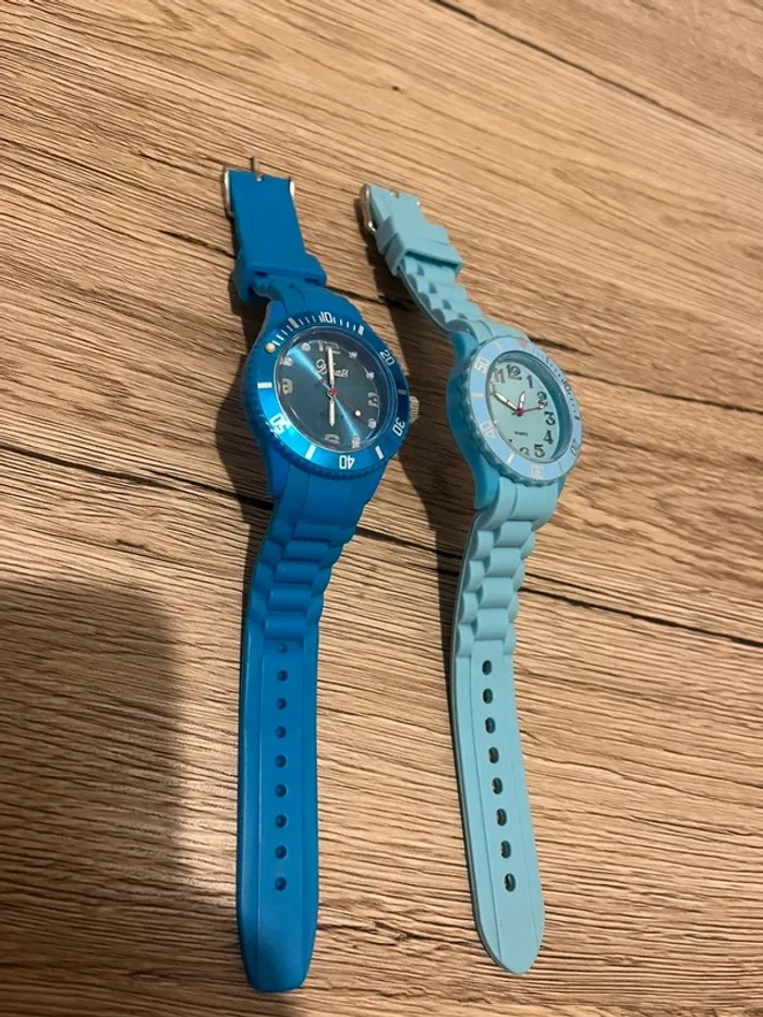 Lot de deux montres bracelet réglable - photo numéro 2