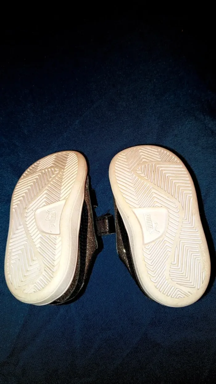 Tennis fille puma  taille 20 - photo numéro 14