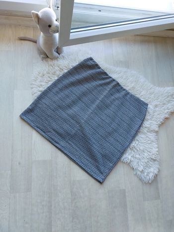 Jupe noir, blanche taille 48