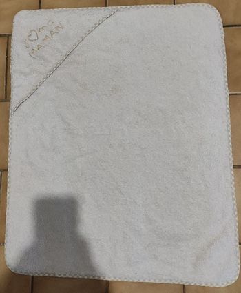 Cape de bain bébé