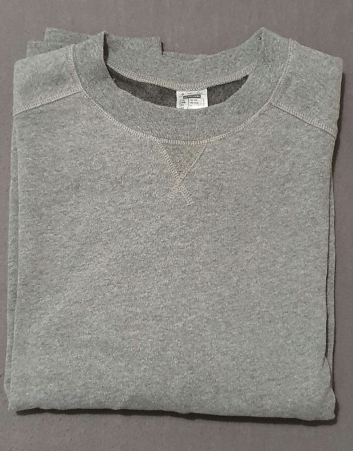 Sweat gris