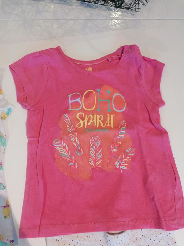 Lot 3 thee shirt et 1 legging T 12-24 mois 👶 - photo numéro 6